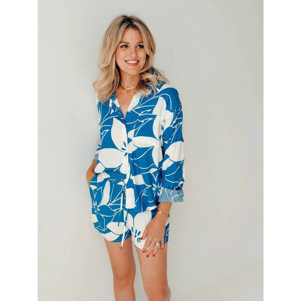 NEW DEX CLOTHING capri bloom top in azure floral